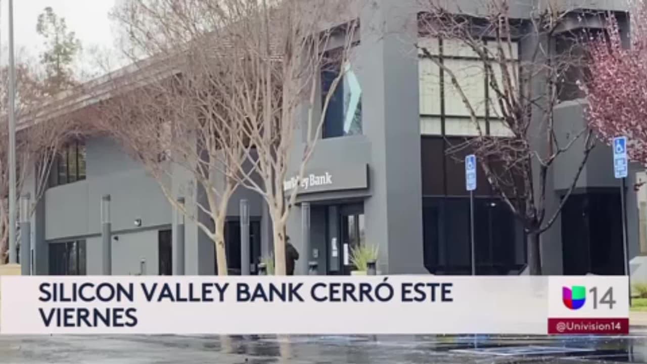El viernes quebró Silicon Valley Bank (SVB), un banco comercial especializado con sede en Santa Clara, California, pero que tenía operaciones a nivel mundial. Este banco, que es el número 16 de Estados Unidos, daba servicios financieros a empresas de tecnología, ciencias de la vida, servicios de salud, energía y recursos sostenibles. La quiebra bancaria se considera la segunda más grande en la historia estadounidense luego del de Washington Mutual en 2008.