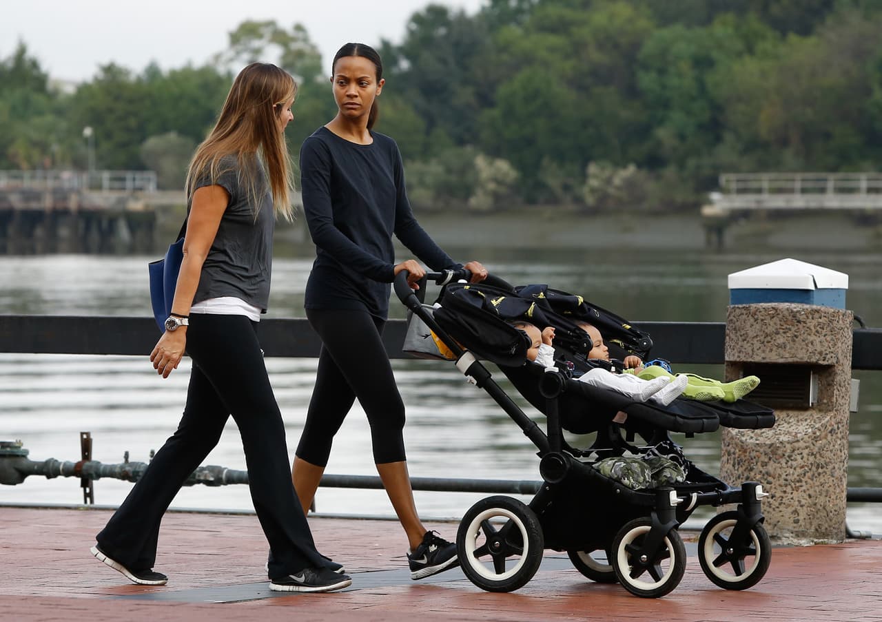 ¡Zoe es una mami de película! Está muy comprometida con la educación de sus nenes, les habla en español e italiano.