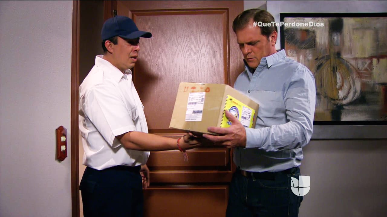 ¡Abusado doctor Patricio! Ese no es un paquete común y corriente. Trae un mensaje muy peligroso.