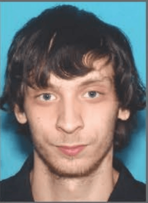 <h3 class="cms-H3-H3">Joshua Hunt</h3>
<br>
<br>
<a href="https://www.univision.com/temas/desempleo">Desempleado</a> y con 28 años cumplidos, Hunt fue arrestado el pasado 30 de abril en Paulsboro, Nueva Jersey. Las autoridades estatales lo investigan por 
<b>la posesión y distribución de material sobre abuso sexual infantil. </b>
<br>