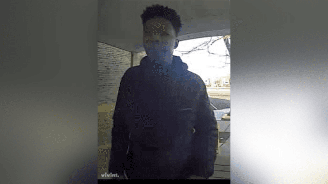 Sospechoso captado en cámara por la policía.