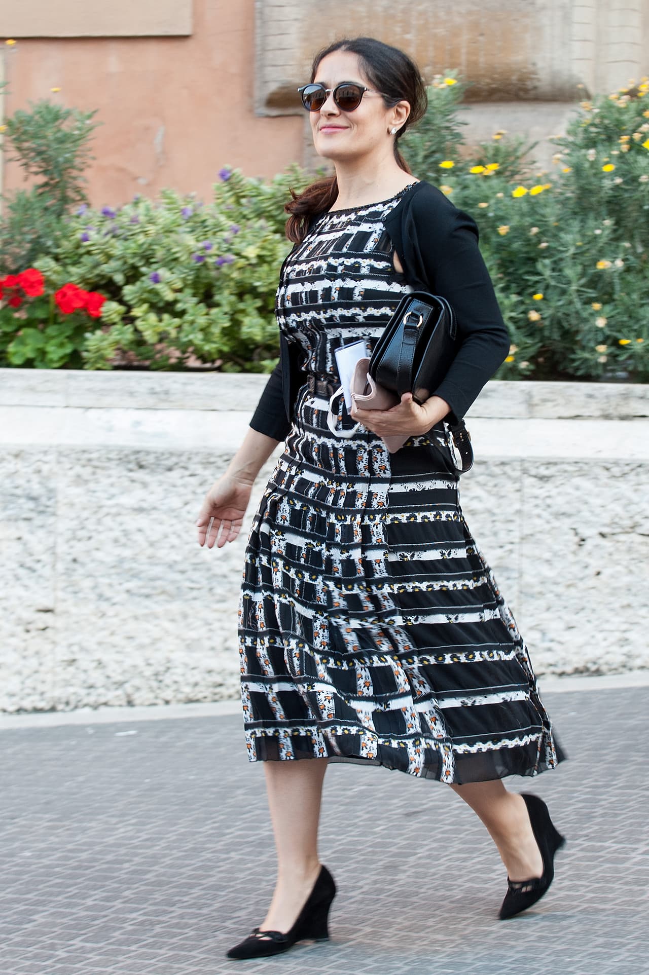 Seguramente pronto veremos a Salma y su esposo, uno de los hombres más ricos del mundo, participando de Scholas Ocurrentes.