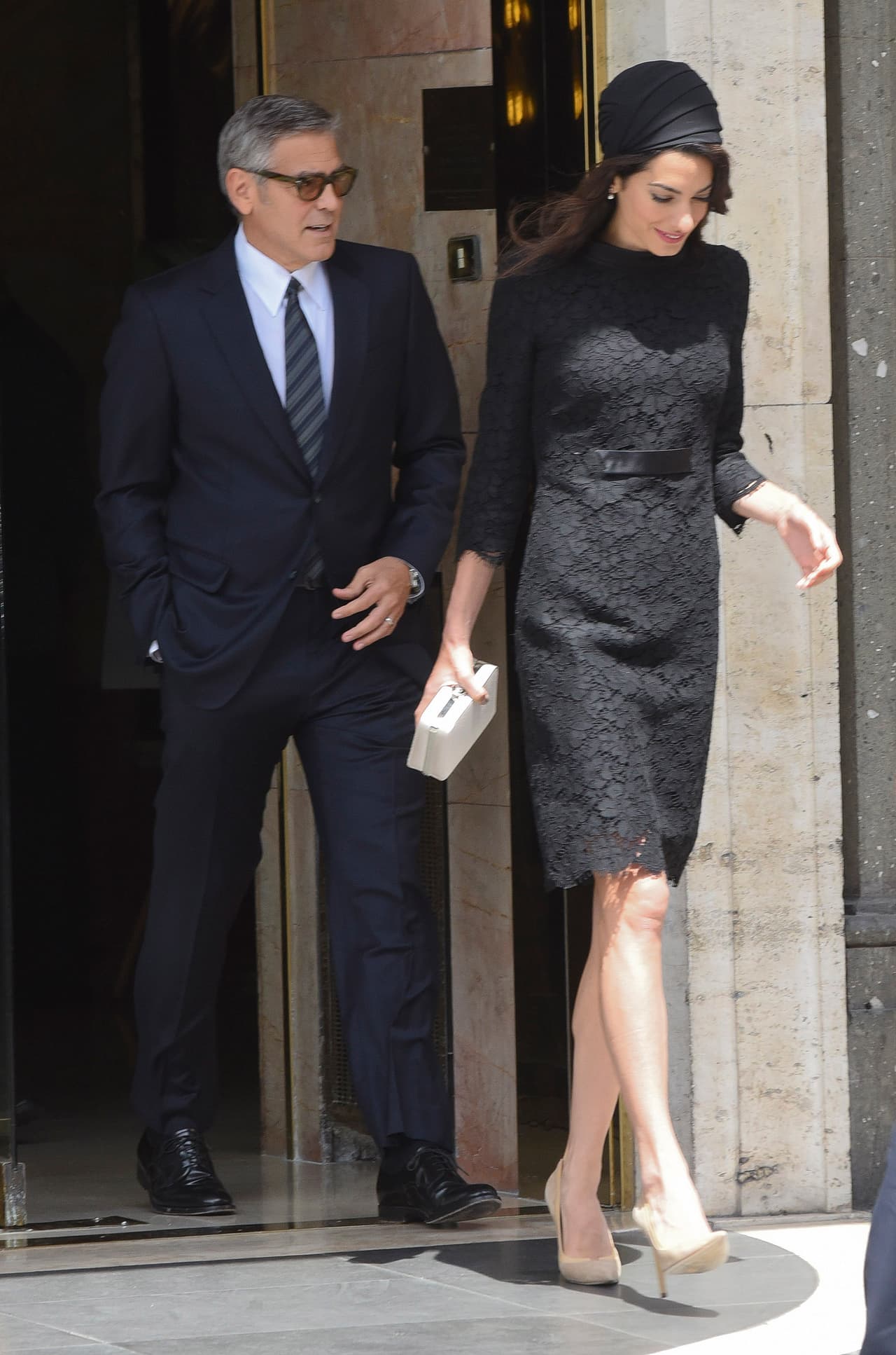 Los Clooney recibiero del Papa la medalla al "Olivo de la Paz" por su contribución al Seminario.