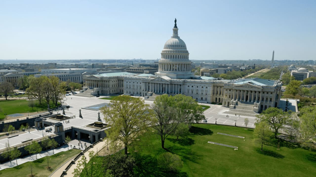 Revés para los demócratas: Republicanos bloquean en el Senado límites a la guerra con Irán
