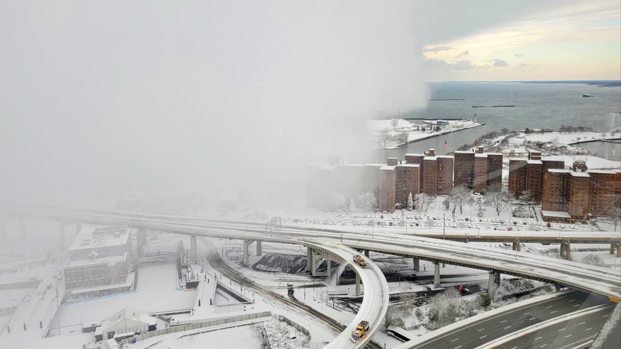 El fenómeno de nieve por efecto lago suele ocurrir a finales del otoño y principios del invierno. Ocurre por un contraste de temperaturas cálidas de las aguas de los lagos con las corrientes gélidas del aire.