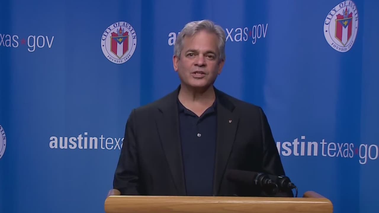 "Debe ser implementada por decisión propia": alcalde de Austin no endurecerá orden de quedarse en casa