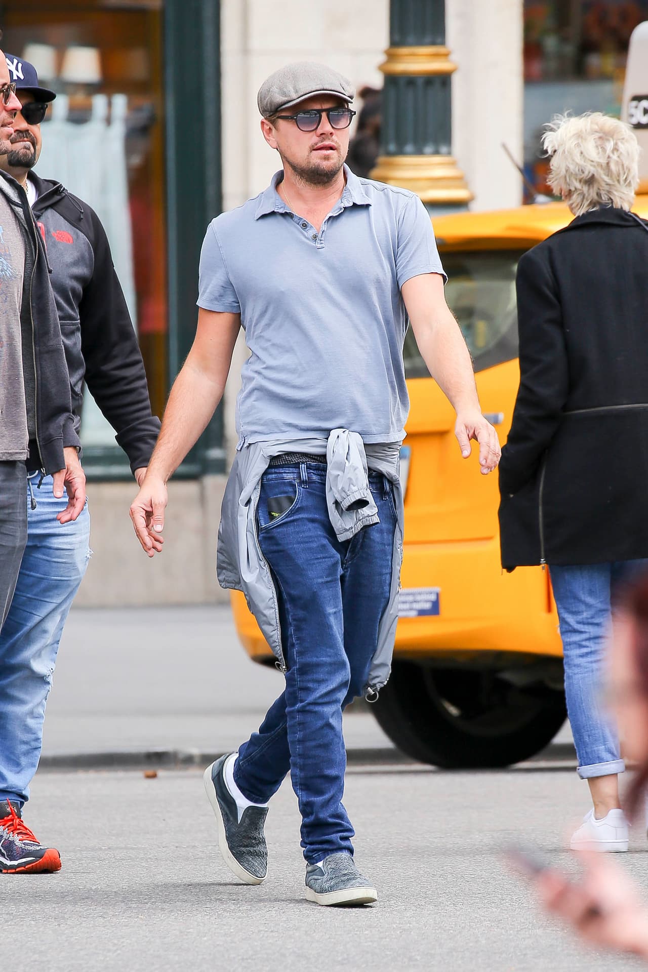 A pesar de sus libritas extras, sigue siendo un galán de la pantalla grande.