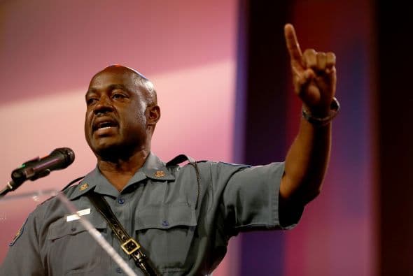 El capitán de la Patrulla de Carreteras del estado de Missouri, Ron Johnson pidió perdón a la familia por lo sucedido y aseguró que tras este episodio Missouri "va a ser mejor".