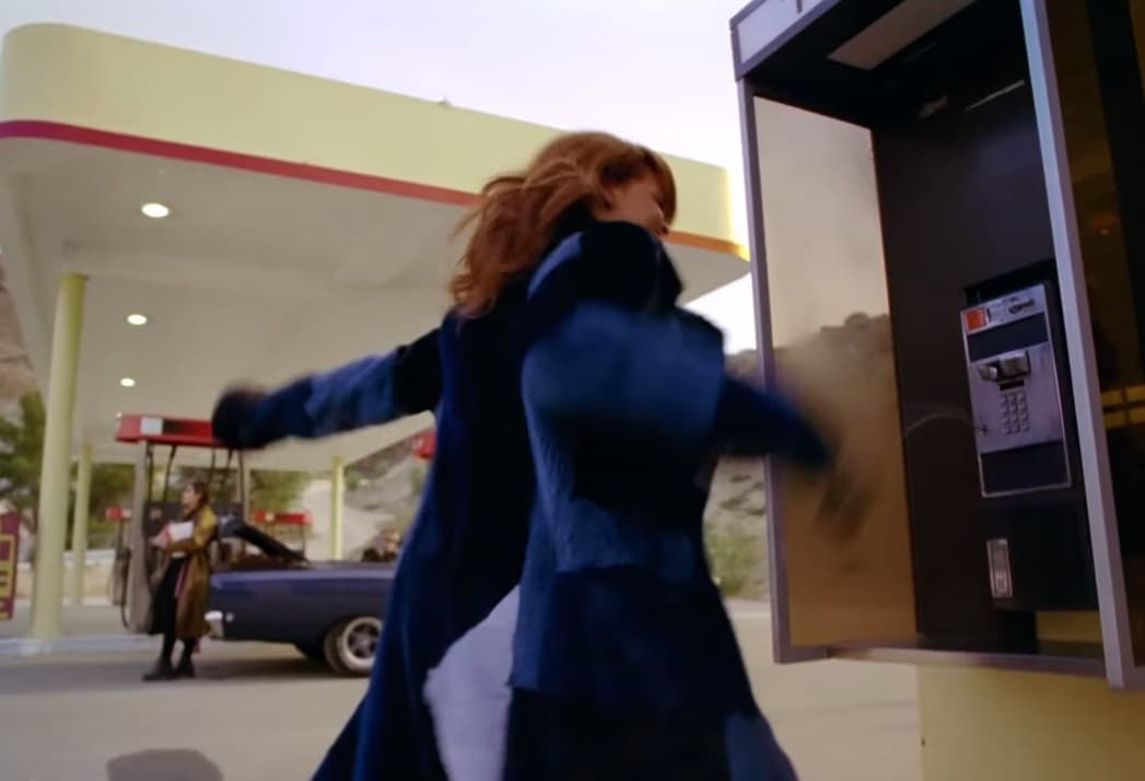 Este tema fue co-producido por Kanye West.