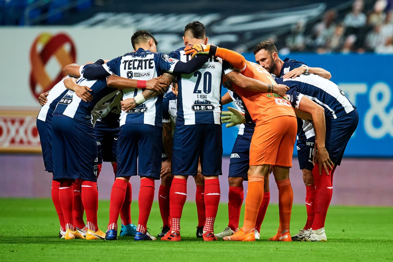 Hasta 19 positivos en Rayados y peligra duelo ante León