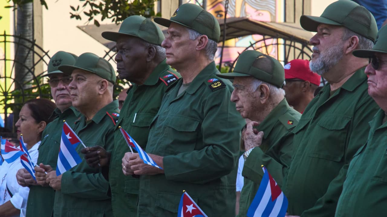 "Espero que Trump haga algo por Cuba", cubanos en Tampa reaccionan a declaraciones de Díaz-Canel