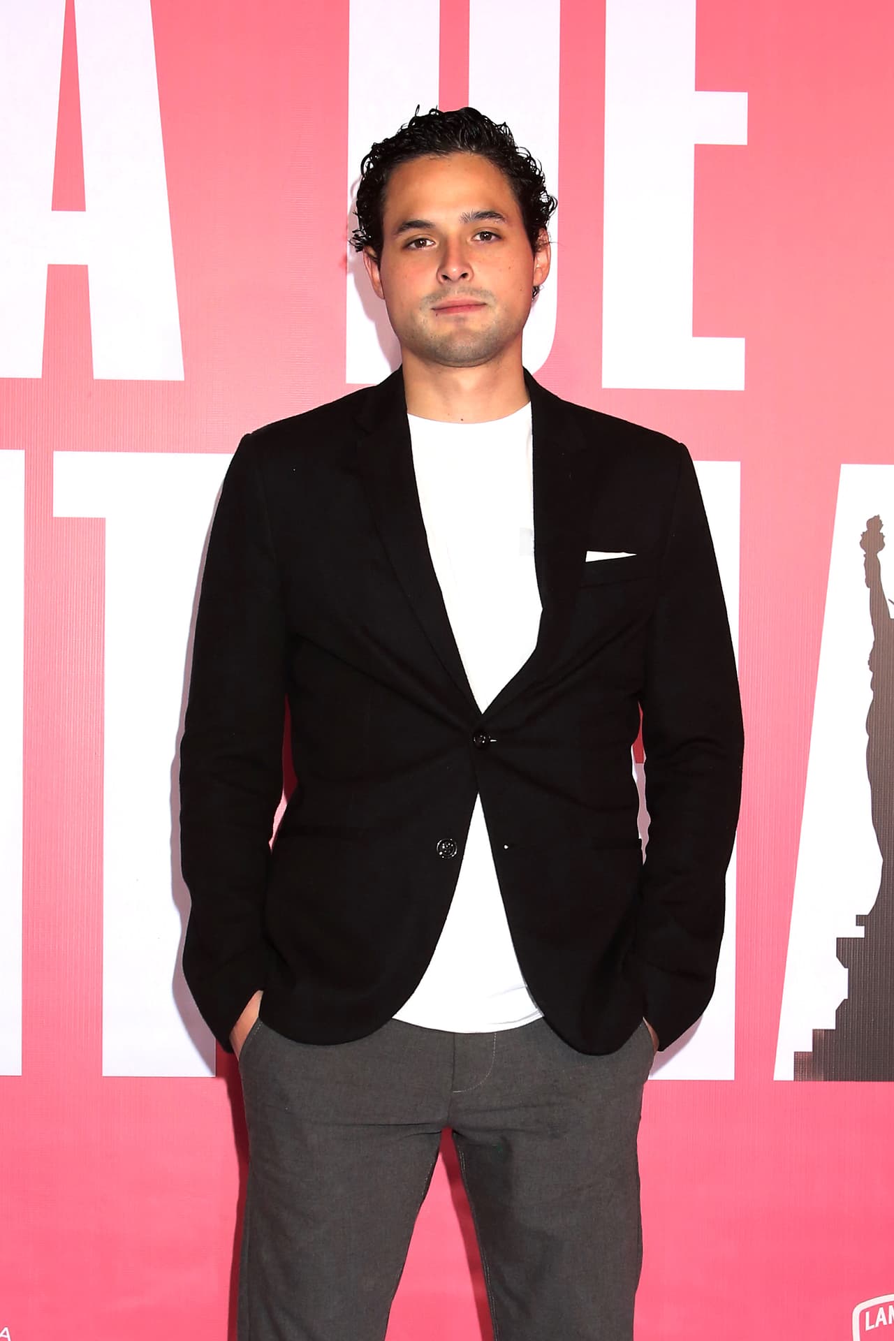 "Yo no puedo creer que digan eso, Marco Polo Constandse es un amigo desde que tiene memoria", afirmó cuando se le cuestionó sobre los rumores de las redes sociales, en entrevista para el programa 'La Cuchara'.