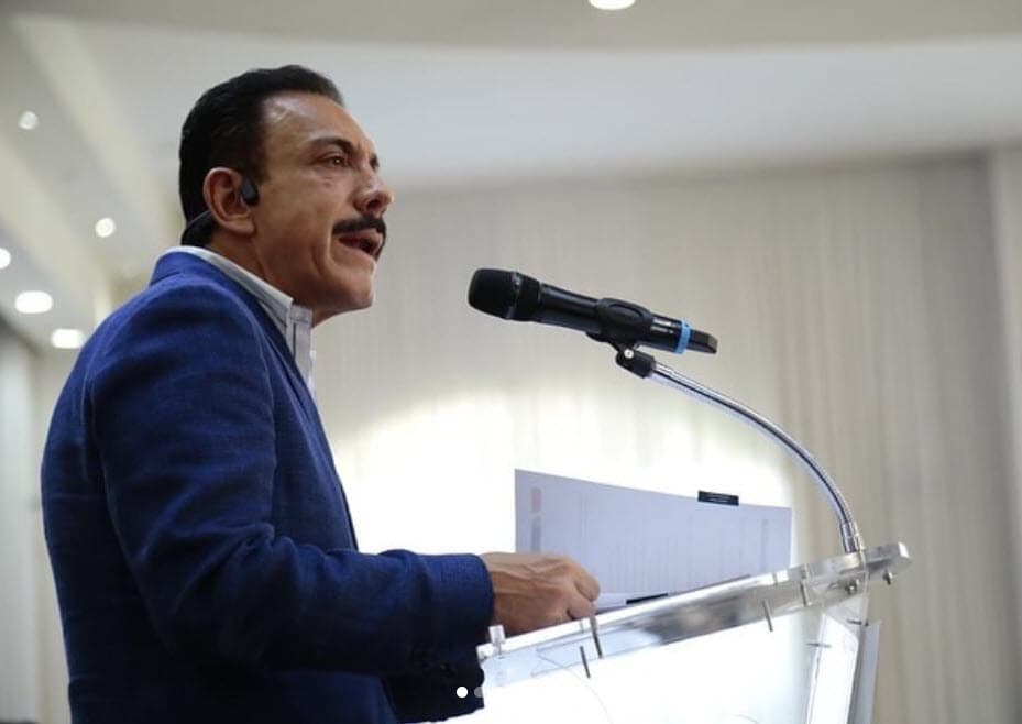 Por tal motivo, Fayad propuso al gobierno de México crear un hospital que ayude a las investigaciones de consecuencias postcovid, reportó el diario.
<br>