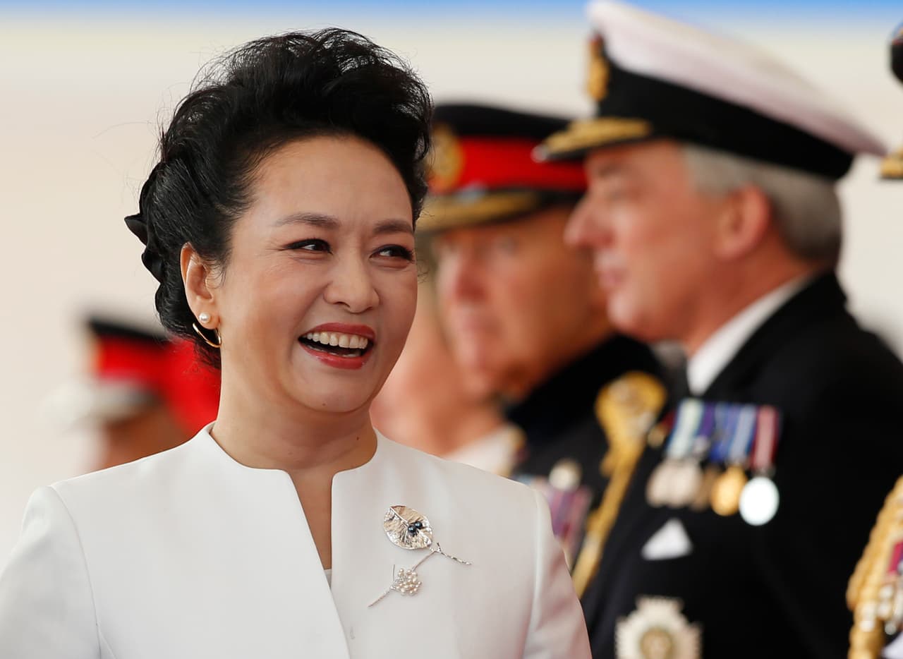 Peng Liyuan era una famosa cantante y bailarina folclórica en China, antes de convertirse en primera dama.