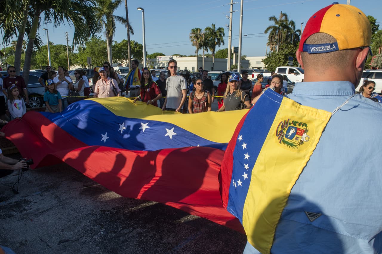 ¿TPS para los venezolanos? Un grupo de abogados se lo está pidiendo a Trump