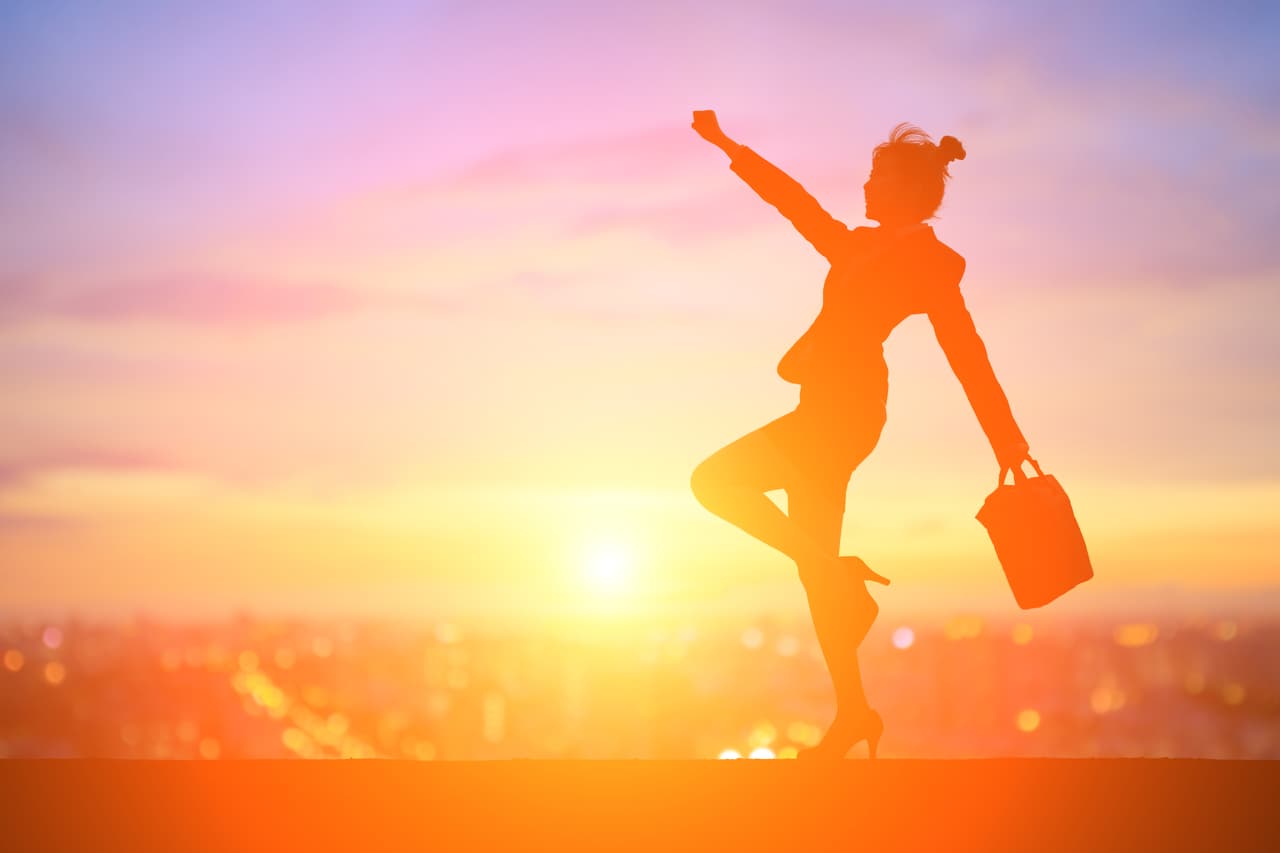 Quienes tengan a Júpiter en Tauro irán siempre a lo seguro, conquistarán el éxito y el triunfo. Sabrás tener los pies sobre la tierra y te rodearás de una atmósfera positiva y favorable que hará que todo lo que toques se convierta en oro.
<br>