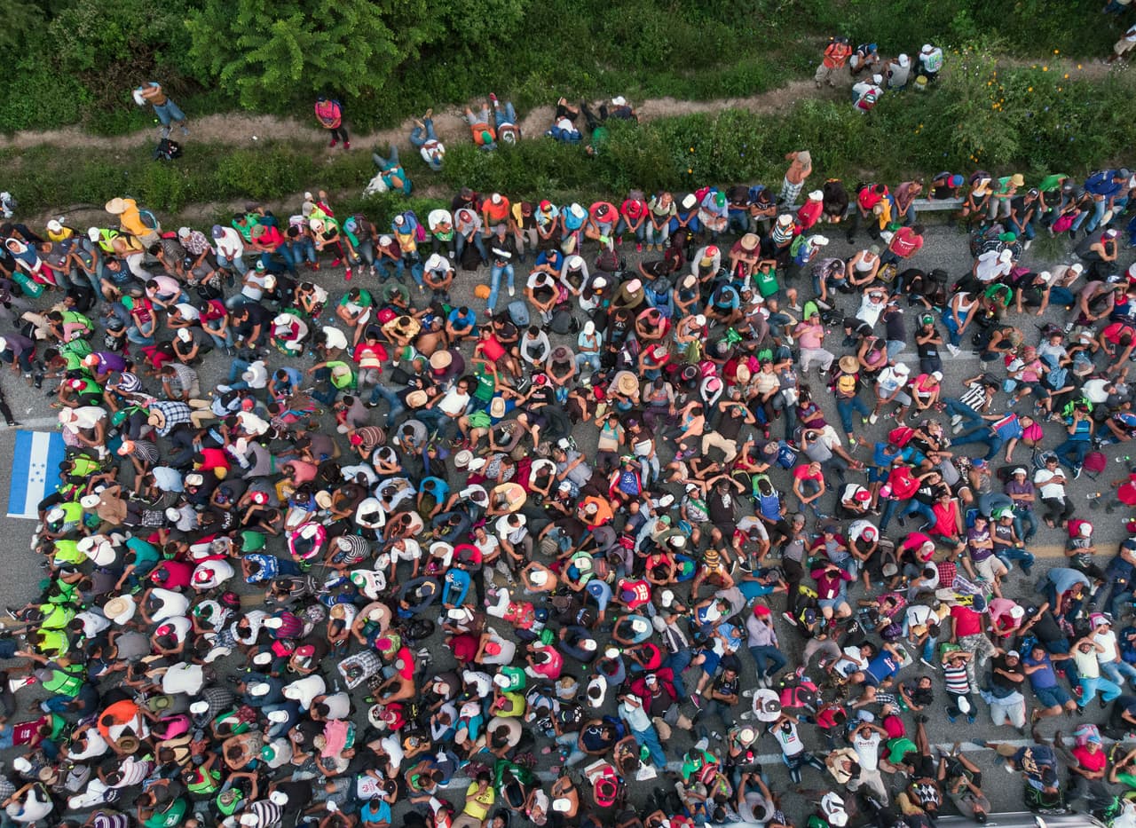 Un descanso antes de salir de Arriaga. Según Gutiérrez, del total de 3,500 migrantes, al menos 1,895 solicitaron estatus de refugiado en México y 422 han sido repatriados.