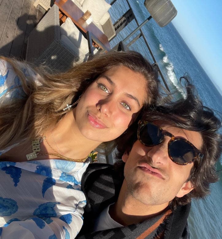 Por lo cual, Lili y Lina estuvieron muy felices de tenerlo en casa, como en los viejos tiempos.
<br>