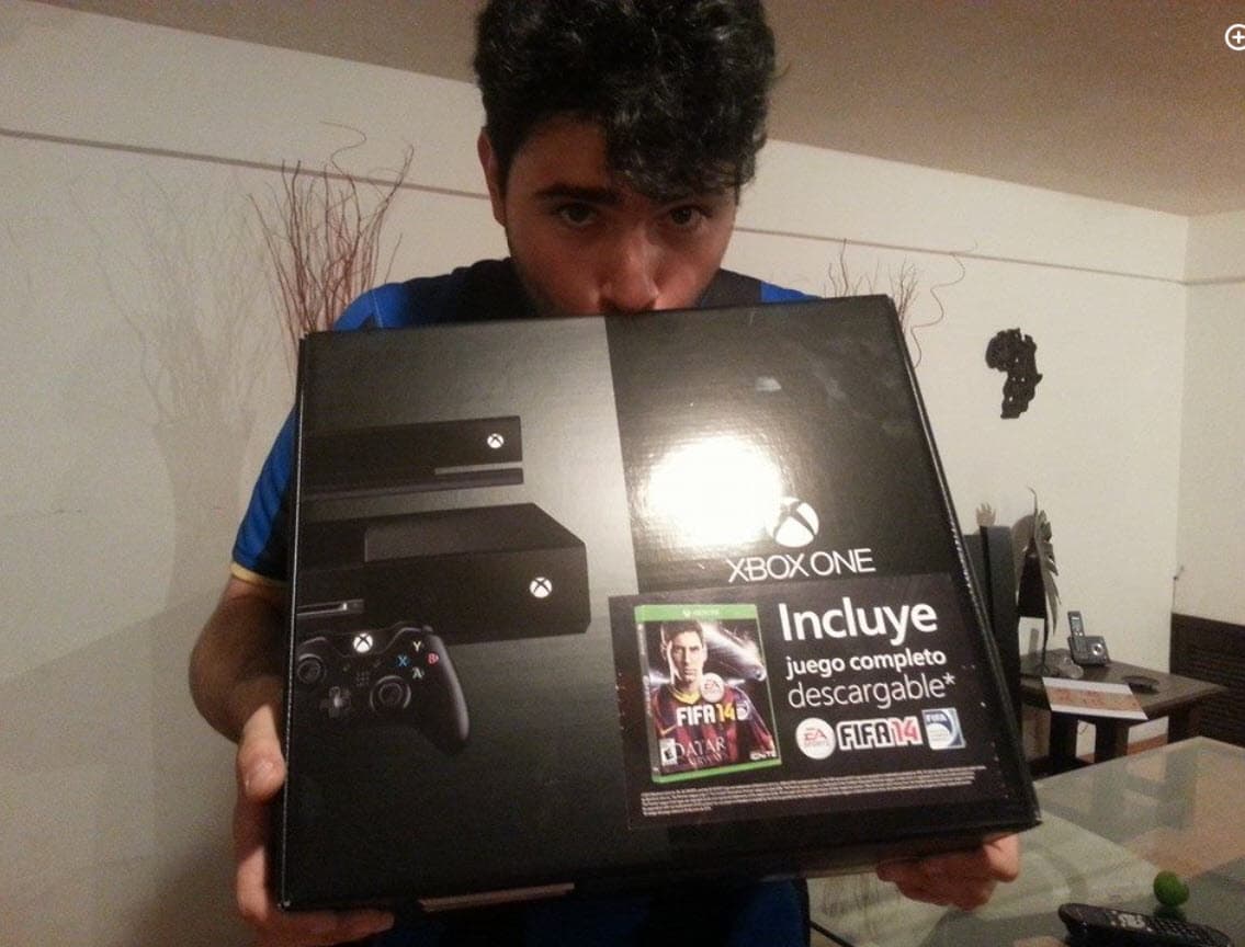 En 2005 obtuvo el tercer lugar en el mismo torneo virtual, cuando tenía 15 años.
<br>