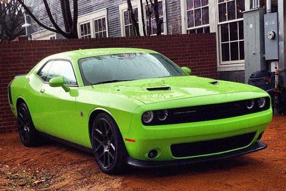 No tan exitoso como sus competidores, el Challenger siempre da pelea para poder reducir la distancia. Para ganar más clientes, el modelo 2015 presentó un renovado interior, mayor tecnología, una transmisión de ocho velocidades y varios cambios estéticos.