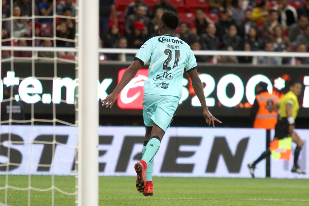 Siempre Djaniny Tavarés. El delantero de Santos marcó el gol definitivo al minuto 57.
