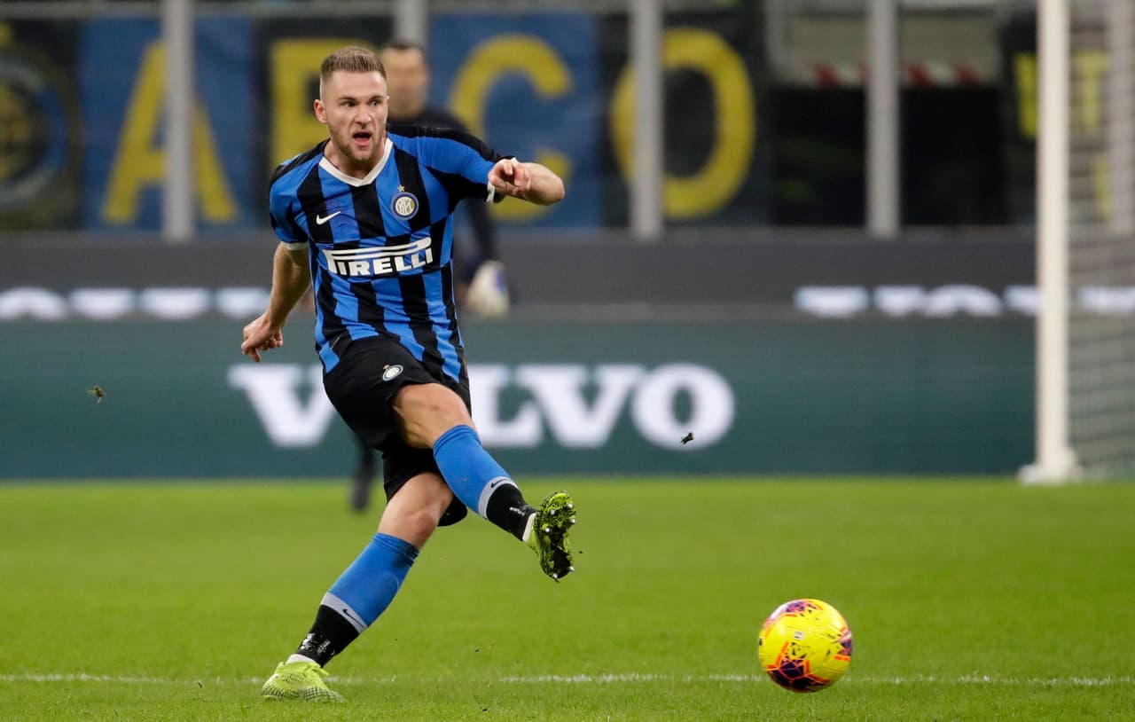 Milan Skriniar | Inter | 57 millones de dólares aproximadamente.