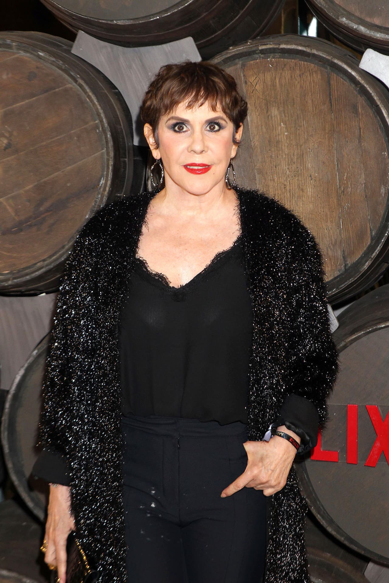 El pasado mes de febrero, la actriz dijo a la prensa que no había tenido miedo de morir cuando le fue 
<b><a href="https://www.univision.com/entretenimiento/por-cancer-de-ovario-rebecca-jones-pausa-su-carrera-y-viaja-a-nueva-york-para-combatirlo">diagnosticado el cáncer de ovario en enero de 2018</a></b>.