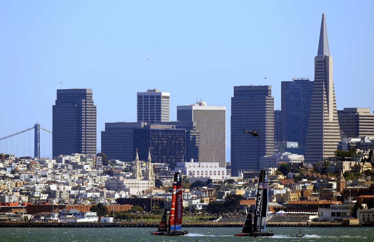 1. Los habitantes de San Francisco duermen en promedio 6 horas y 34 minutos.