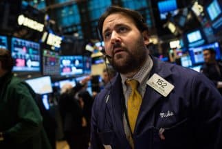Wall Street cierra con fuertes ganancias, pero acumula pérdidas en la semana