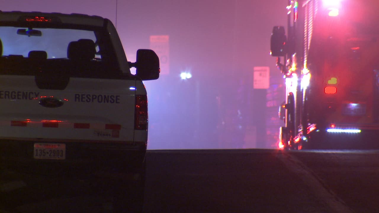 El lugar donde ocurrió el incendio es una planta de reciclaje.