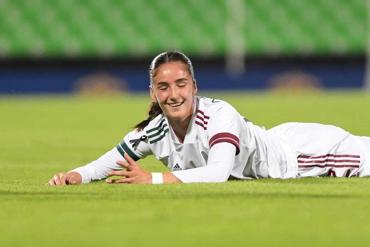 El Tricolor Femenil fue muy superior a Perú, a la que volverá a enfrentar el martes a puerta cerrada.