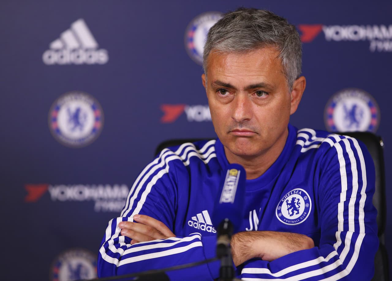 Mourinho reitera que es "la persona idónea" para dirigir el Chelsea