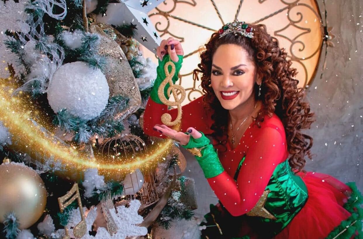 "Cada año 
<b>sacan de recuerdo esos discos</b> y yo trato también siempre de grabar una canción nueva, el año pasado grabé 'Los pastores a Belén'". 
<br>