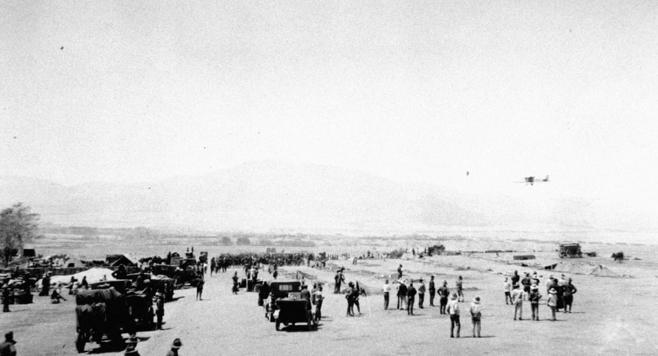 U.S. troops en route to Chihuahua, México. December 31, 1915.