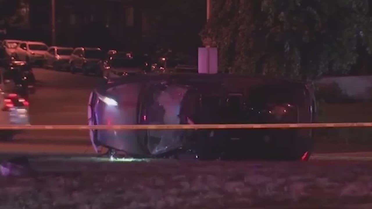 Una mujer hispana de aproximadamente 34 años murió en un accidente de tráfico en Roosevelt Boulevard. Según testigos, el conductor manejaba a alta velocidad de forma imprudente y tras el accidente, se dio a la fuga. Si bien las autoridades no han revelado su nombre, los miembros de la familia identificaron a la mujer como 
<b>Izairaliz Espinoza.</b>