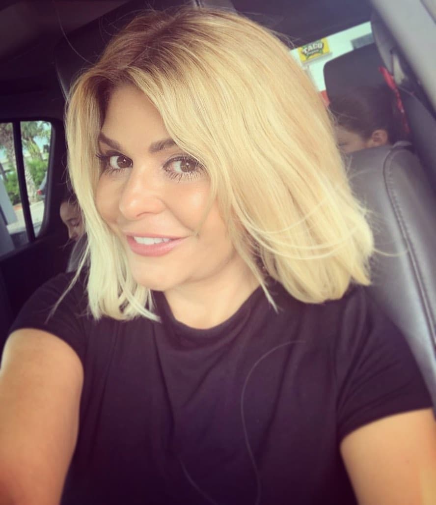 "No, lo destruyo al Himno Nacional. 
<b>Me corren del país"</b>, concluyó Itatí Cantoral, quien es hija del fallecido cantautor Roberto Cantoral.