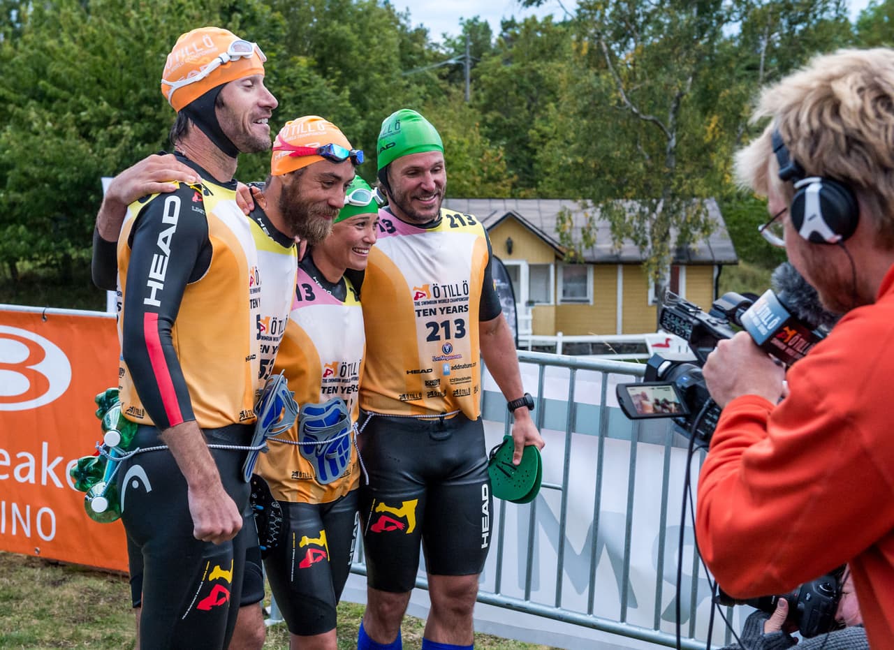El cuarteto realizó este maratón por caridad.