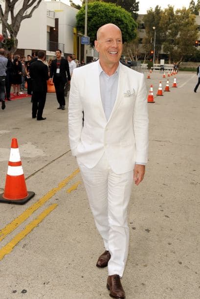 Un policía especializado en la negociación falla en una operación, así que se retira junto con su hija a un pueblo pequeño donde enfrenta una situación delicada.