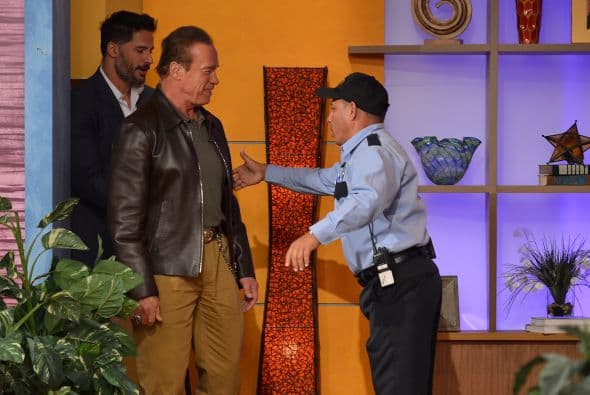 Arnold Schwarzenegger y Joe Manganiello en Despierta
