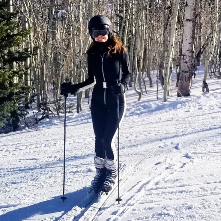 La conductora mexicana estaba totalmente cubierta por el clima en la zona, aunque en esta foto tuvo oportunidad de mostrarnos su sonrisa.