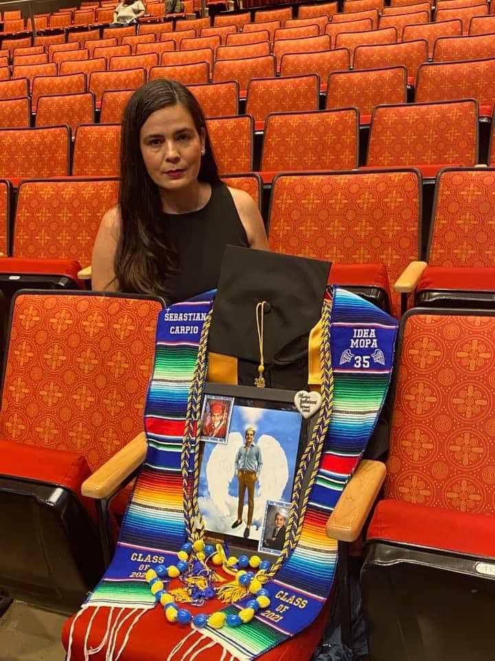 A casi dos años de su muerte,
<b> la madre Sebastián Eduardo Vásquez Carpio reveló nuevos detalles del asesinato de su hijo. </b>