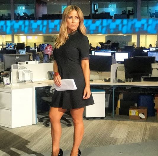 Además, se mantiene en muy buena forma y provoca suspiros de sus seguidores en redes sociales.