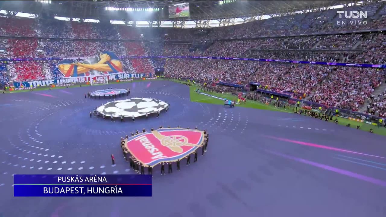 ¡A nada de conocer al campeón! Retumba la Puskás Aréna con el himno de la Champions