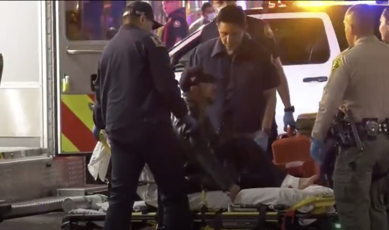 Cuatro personas resultaron heridas, tres de ellas en condición crítica.