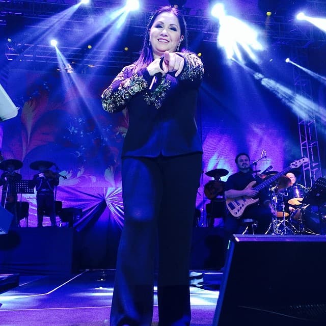 Cancelan concierto de Ana Gabriel que se realizaría el domingo en Save Mart Center