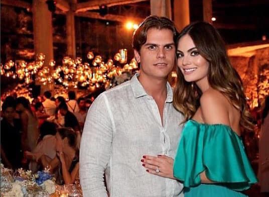 Ximena Navarrete anunció su embarazo el 6 de agosto de 2018. Junto a su esposo Juan Carlos Valladares, la ex Miss Universo compartió el entusiasmo que sentía por ver llegar a su primogénito.