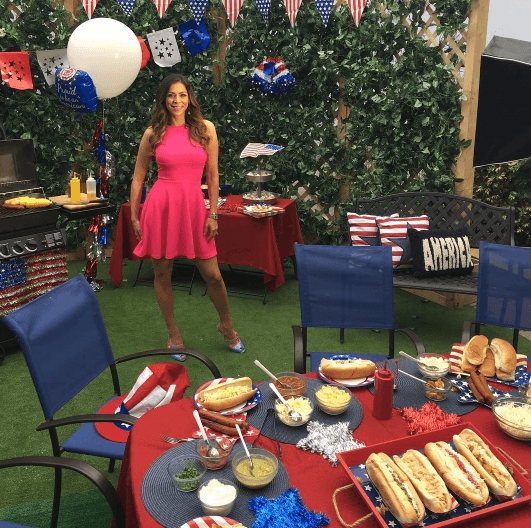 Lourdes Stephen llegó lista para hablar con nosotros Sin Rollo, pero también para ser parte de esta fiesta.