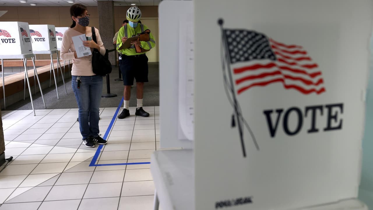 ¿Eres latino y tienes dudas sobre cómo votar en California? Esta organización te ayuda para que ejerzas tu derecho