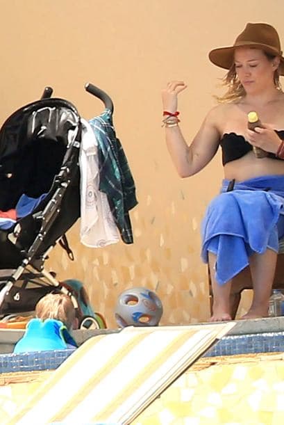 Solo estaba acompañada por su encantador hijito, Luca.