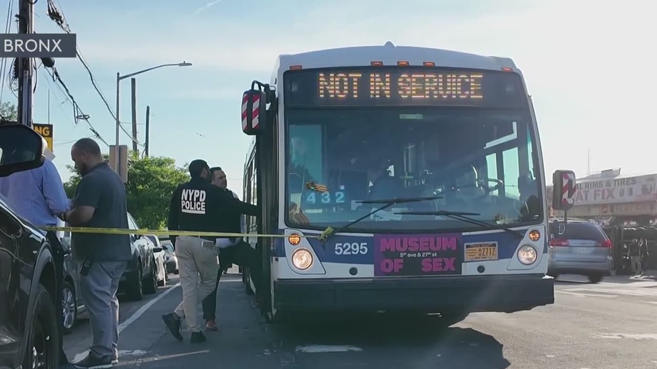 Hombre muere baleado dentro de un autobús de la MTA en el Bronx; buscan al sospechoso
